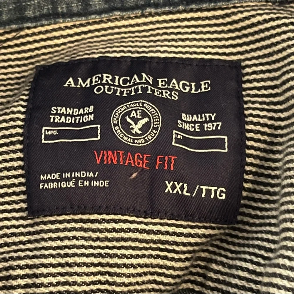 American Eagle Outfitters Men's Blue Denim Button-Down Shirt